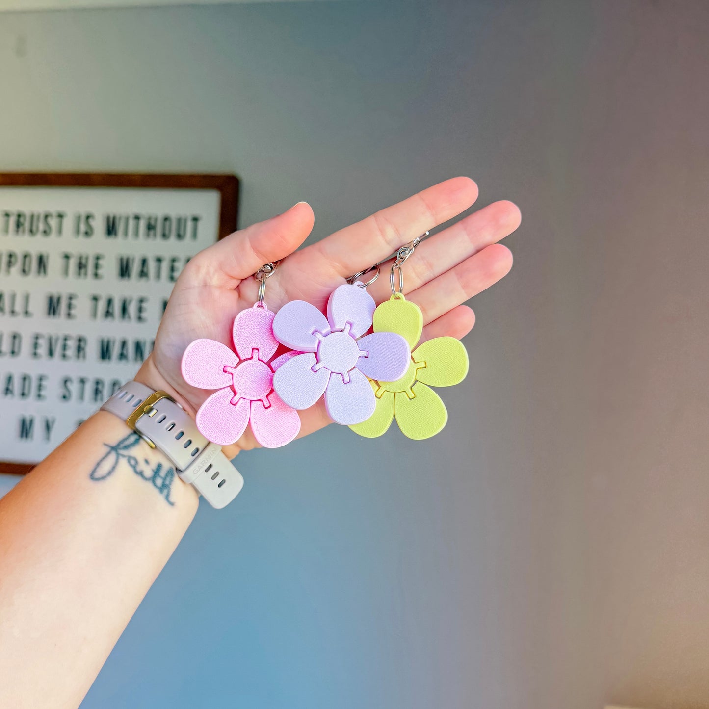 Flexi Flower Keychain