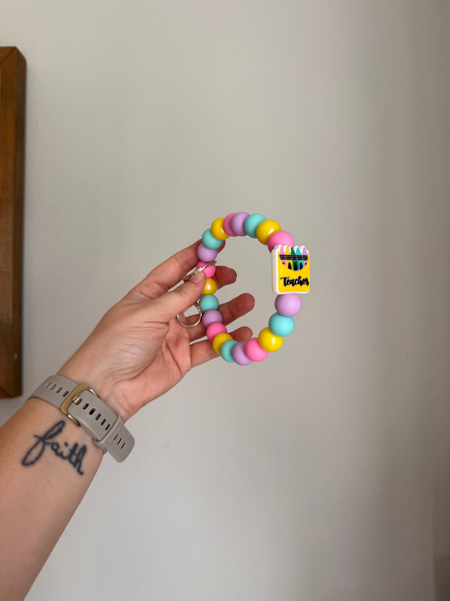 Jumbo wristlet