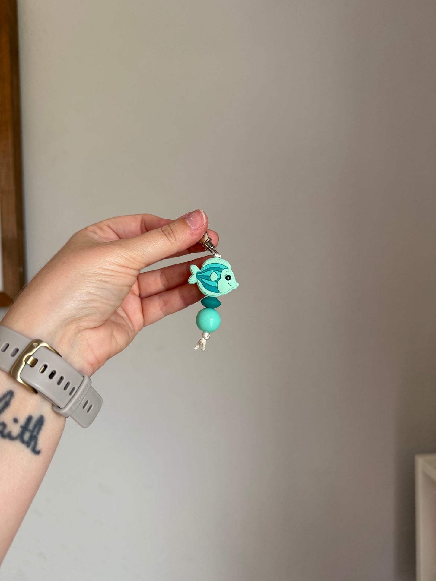 Zipper pull