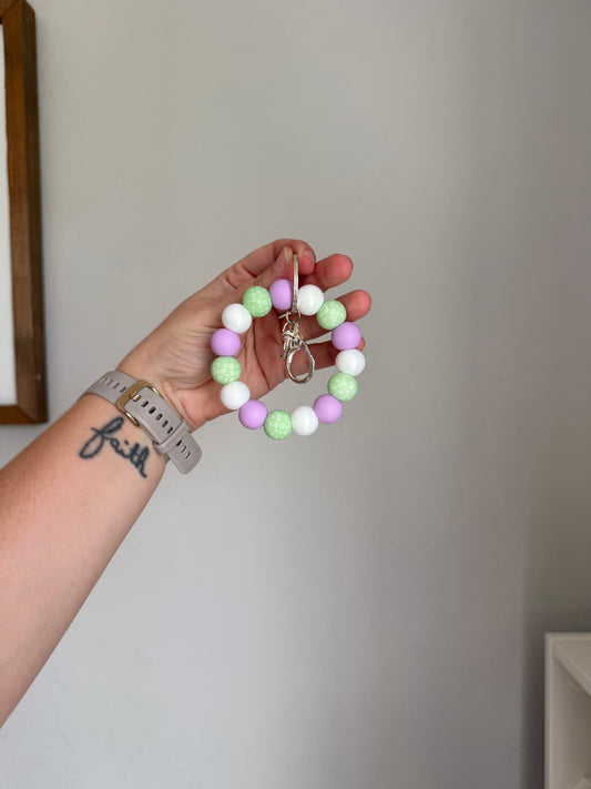 Mini wristlet
